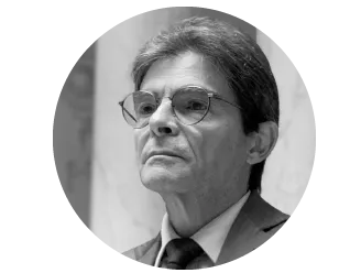 Dr. Tabaré Sosa Aguirre